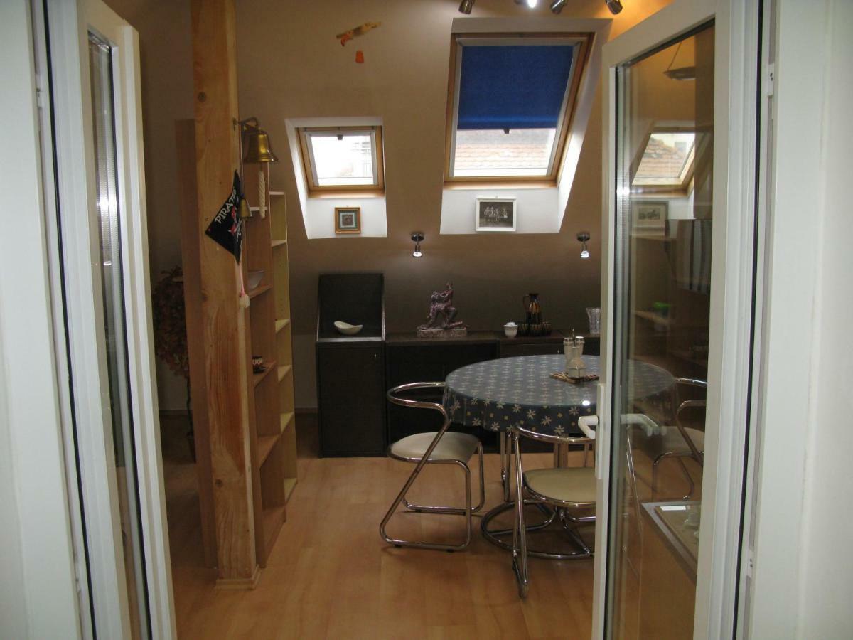 Appartement Privat Na Sihoti 1 à Trenčín Extérieur photo